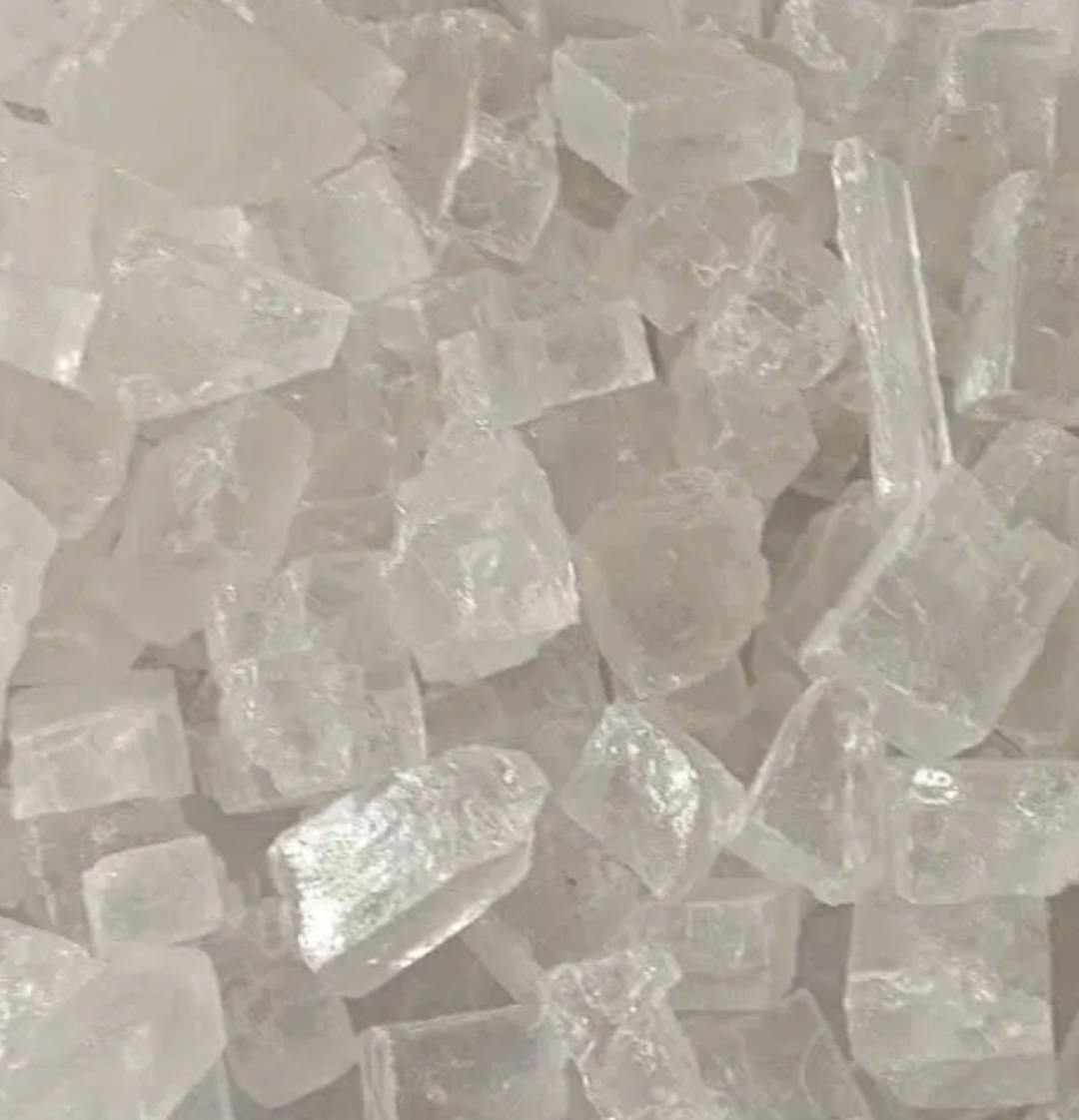 نمک معدنی وکریستالی کوه شاه علمدار